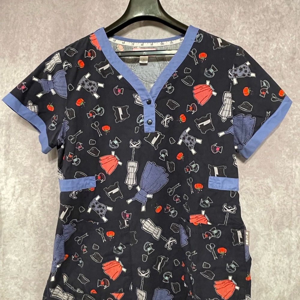 Koi by Kathy Peterson Scrub Top Navy Pattern L